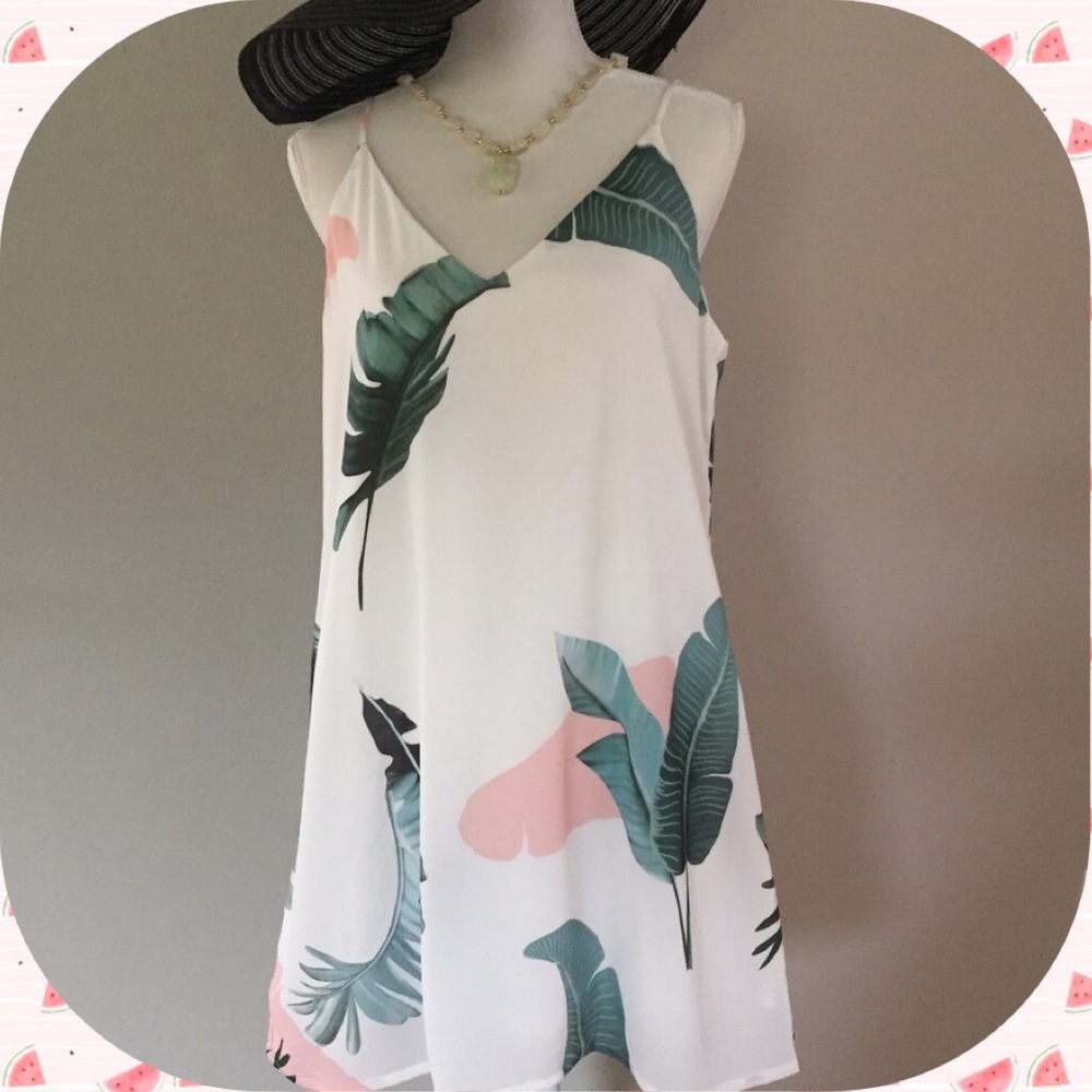 ||Host Pick|| Tropical print V-Neck dress - Picture 4 of 7